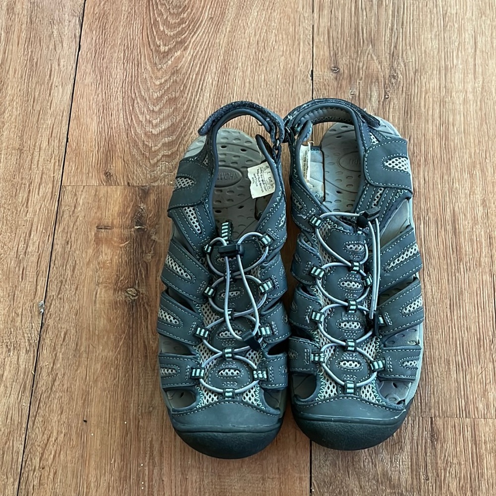 Khombu Sandals